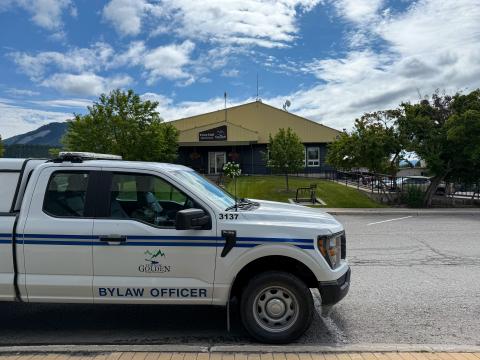 Bylaw Officer truck parked in front of Town Hall